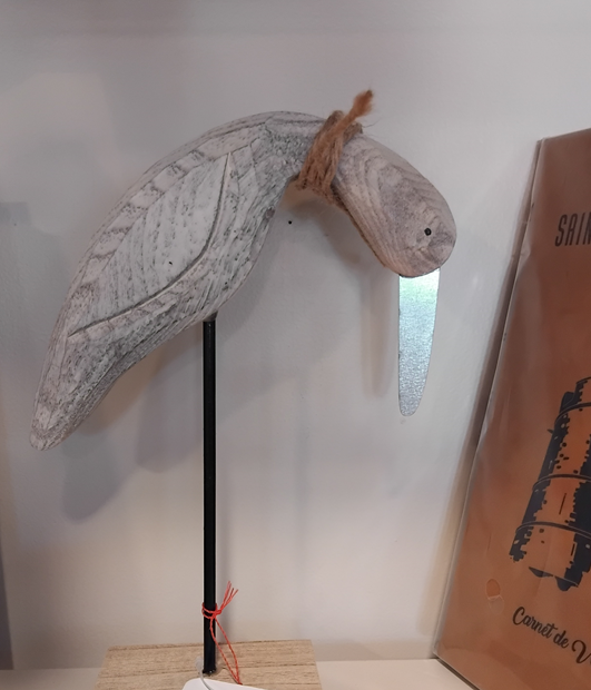 OISEAU EN BOIS SUR PIED
